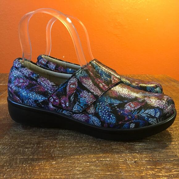 Alegria Lauryn Feather Weight Slip on Loafer Shoe 40 Wide 9.5 - 10 Pink Blue - Picture 2 of 10